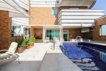 Apartamento à venda com 421m², 4 quartos e 6 vagas Apartamento à venda com 421m², 4 quartos e 6 vagasPiscina Cobertura