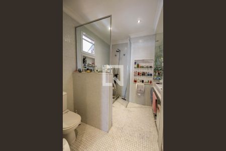 Apartamento à venda com 421m², 4 quartos e 6 vagas Apartamento à venda com 421m², 4 quartos e 6 vagasBanheiro da Suíte 3