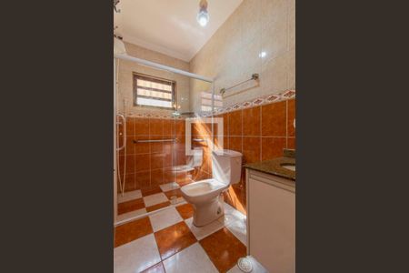 Banheiro Suíte 1 de casa à venda com 4 quartos, 265m² em Vila Guilhermina, São Paulo