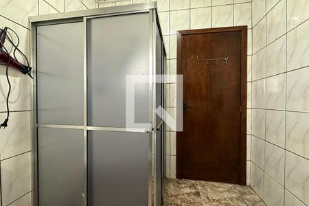 Casa à venda com 140m², 2 quartos e 1 vagaBanheiro