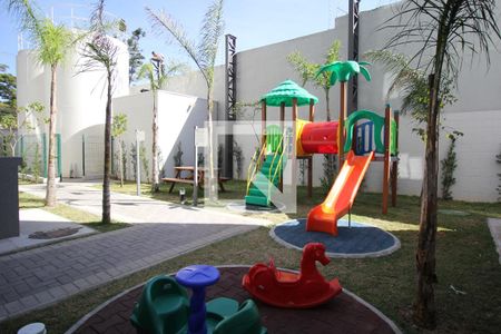 Apartamento à venda com 35m², 2 quartos e sem vagaÁrea comum - Playground