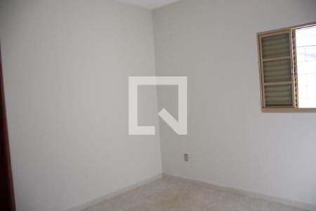 Quarto 2 de casa para alugar com 2 quartos, 60m² em Brasil, Uberlândia
