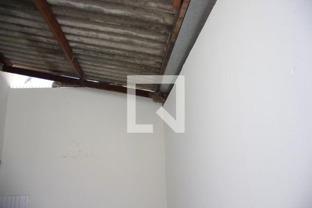 Casa para alugar com 60m², 2 quartos e 1 vagaÁrea de Serviço