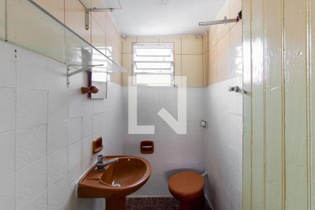 Banheiro de casa para alugar com 1 quarto, 36m² em Vila Alpina, São Paulo