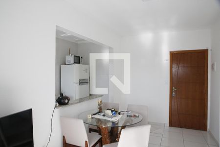 Sala de apartamento para alugar com 1 quarto, 50m² em Caiçara, Praia Grande