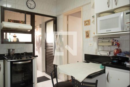 Apartamento à venda com 109m², 4 quartos e 3 vagasCozinha