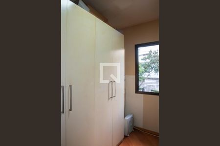 Apartamento à venda com 109m², 4 quartos e 3 vagasQuarto 2