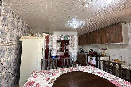 Casa à venda com 60m², 2 quartos e 2 vagasCozinha