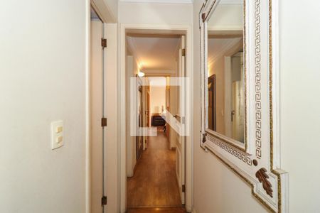 Corredor de apartamento à venda com 3 quartos, 117m² em Vila Andrade, São Paulo