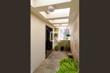 Casa à venda com 320m², 4 quartos e 3 vagasEntrada