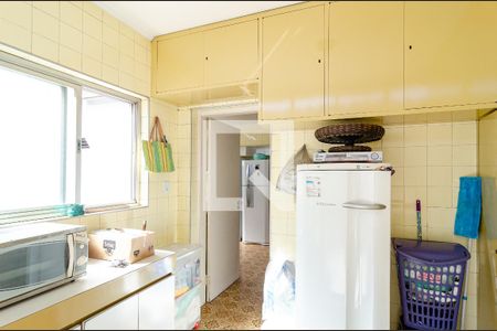 Casa à venda com 320m², 4 quartos e 3 vagasCozinha