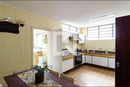 Casa à venda com 320m², 4 quartos e 3 vagasCozinha