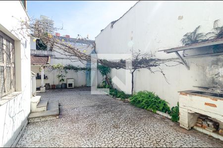 Casa à venda com 320m², 4 quartos e 3 vagasQuintal