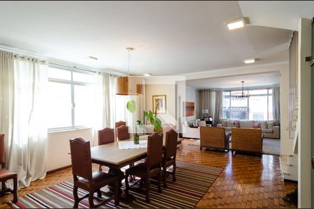 Sala de casa à venda com 4 quartos, 320m² em Vila Clementino, São Paulo