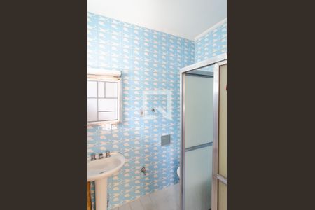 Casa à venda com 320m², 4 quartos e 3 vagasBanheiro da Suíte 2