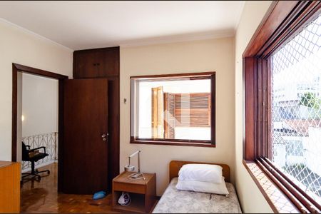 Casa à venda com 320m², 4 quartos e 3 vagasSuíte 2