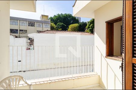 Casa à venda com 320m², 4 quartos e 3 vagasSacada