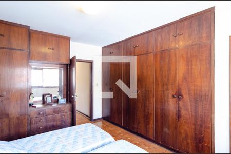 Casa à venda com 320m², 4 quartos e 3 vagasSuíte 1