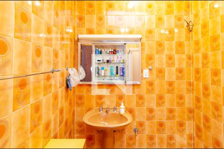 Casa à venda com 320m², 4 quartos e 3 vagasBanheiro Social