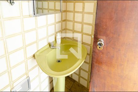 Casa à venda com 320m², 4 quartos e 3 vagasBanheiro de Serviço