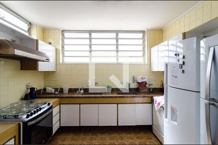 Casa à venda com 320m², 4 quartos e 3 vagasCozinha