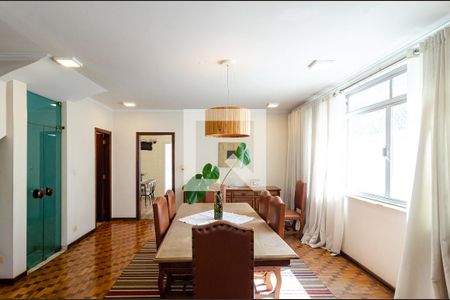 Sala de casa à venda com 4 quartos, 320m² em Vila Clementino, São Paulo