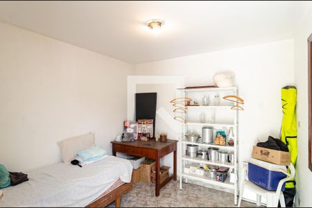 Casa à venda com 320m², 4 quartos e 3 vagasQuarto de Serviço