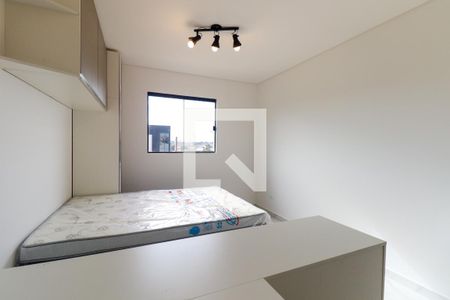 Sala/Quarto de apartamento para alugar com 1 quarto, 32m² em Uberaba, Curitiba
