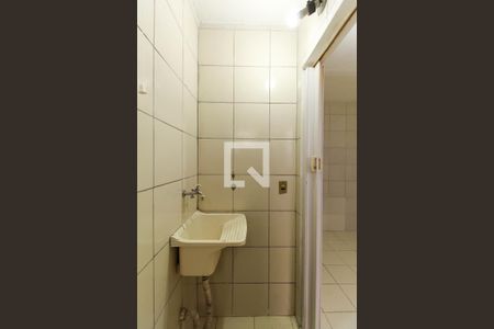 Banheiro de kitnet/studio para alugar com 1 quarto, 9m² em Mooca, São Paulo