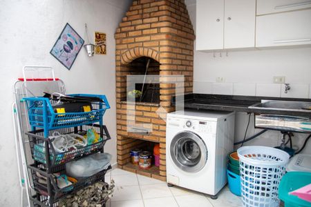 Casa à venda com 120m², 3 quartos e 2 vagas Casa à venda com 120m², 3 quartos e 2 vagasÁrea de Serviço