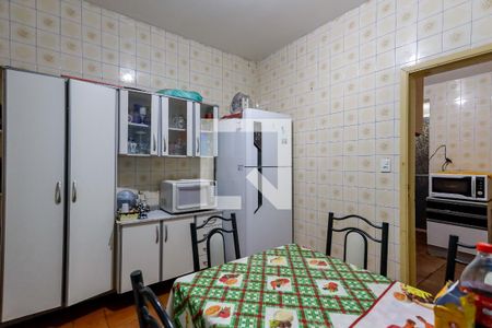 Casa à venda com 125m², 3 quartos e 1 vagaCopa