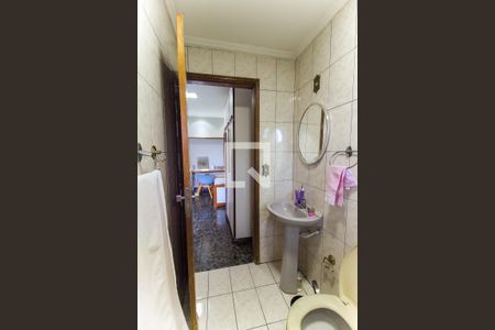 Casa à venda com 160m², 2 quartos e 5 vagas Casa à venda com 160m², 2 quartos e 5 vagasBanheiro da Suíte 2