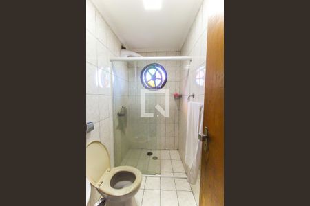 Casa à venda com 160m², 2 quartos e 5 vagas Casa à venda com 160m², 2 quartos e 5 vagasBanheiro da Suíte 2