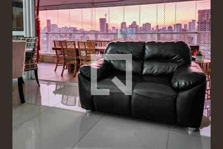 Sala de apartamento à venda com 3 quartos, 95m² em Vila Firmiano Pinto, São Paulo