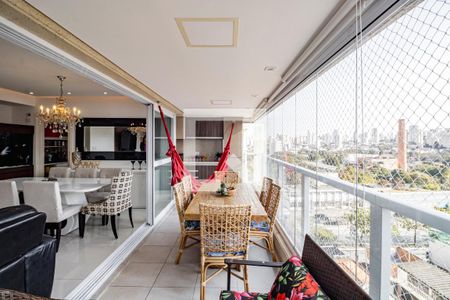Varanda Gourmet de apartamento à venda com 3 quartos, 95m² em Vila Firmiano Pinto, São Paulo