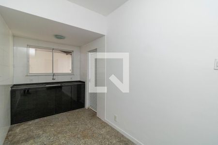 Apartamento para alugar com 62m², 2 quartos e 1 vaga Apartamento para alugar com 62m², 2 quartos e 1 vagaCozinha