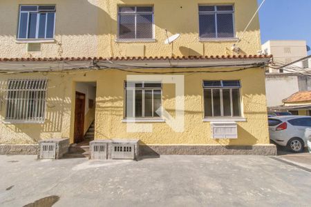 Apartamento para alugar com 62m², 2 quartos e 1 vaga Apartamento para alugar com 62m², 2 quartos e 1 vagaFachada