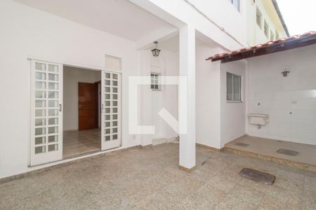 Apartamento para alugar com 62m², 2 quartos e 1 vaga Apartamento para alugar com 62m², 2 quartos e 1 vagaEntrada