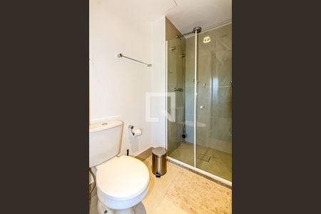Banheiro de apartamento à venda com 1 quarto, 25m² em Farroupilha, Porto Alegre