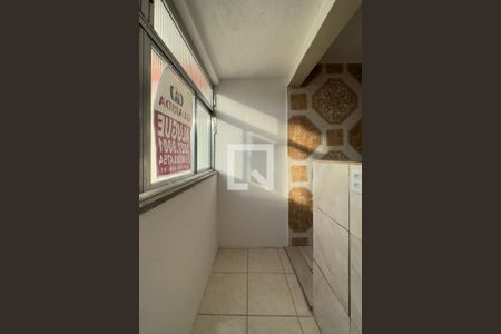 Apartamento à venda com 68m², 2 quartos e sem vagaCozinha e Área de Serviço