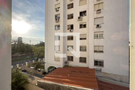 Quarto 1 de apartamento à venda com 2 quartos, 68m² em Cristal, Porto Alegre