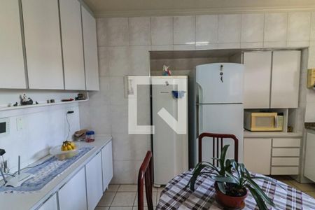 Apartamento à venda com 158m², 4 quartos e 2 vagasCozinha