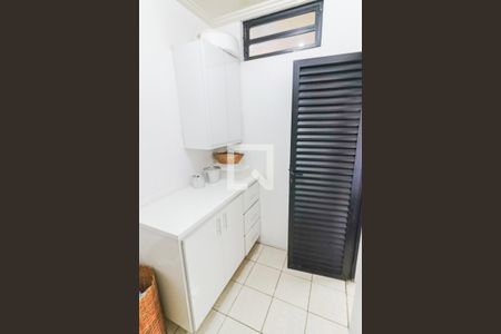 Apartamento à venda com 158m², 4 quartos e 2 vagasQuarto Serviço