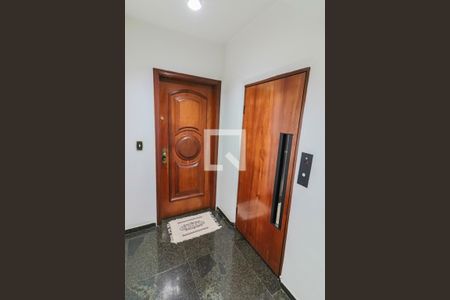Apartamento à venda com 158m², 4 quartos e 2 vagasHall