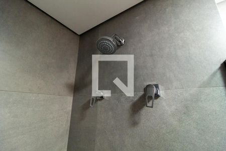 Banheiro de kitnet/studio para alugar com 1 quarto, 37m² em Cidade Mãe do Céu, São Paulo