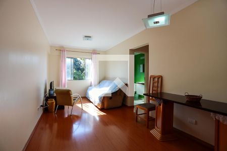Sala  de apartamento para alugar com 3 quartos, 70m² em Jardim Recanto Suave, Cotia