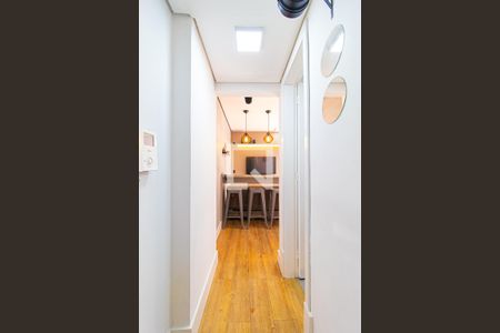 Sala de kitnet/studio para alugar com 1 quarto, 32m² em Consolação, São Paulo