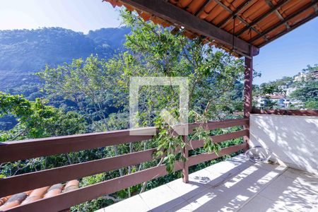 Casa para alugar com 400m², 3 quartos e 5 vagas Casa para alugar com 400m², 3 quartos e 5 vagasVaranda Suíte 1