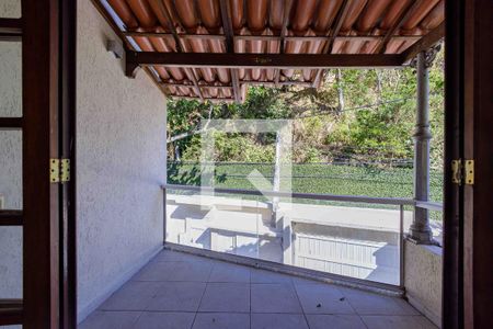 Casa para alugar com 400m², 3 quartos e 5 vagas Casa para alugar com 400m², 3 quartos e 5 vagasVaranda 2