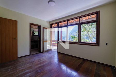 Casa para alugar com 400m², 3 quartos e 5 vagas Casa para alugar com 400m², 3 quartos e 5 vagasSuíte 1